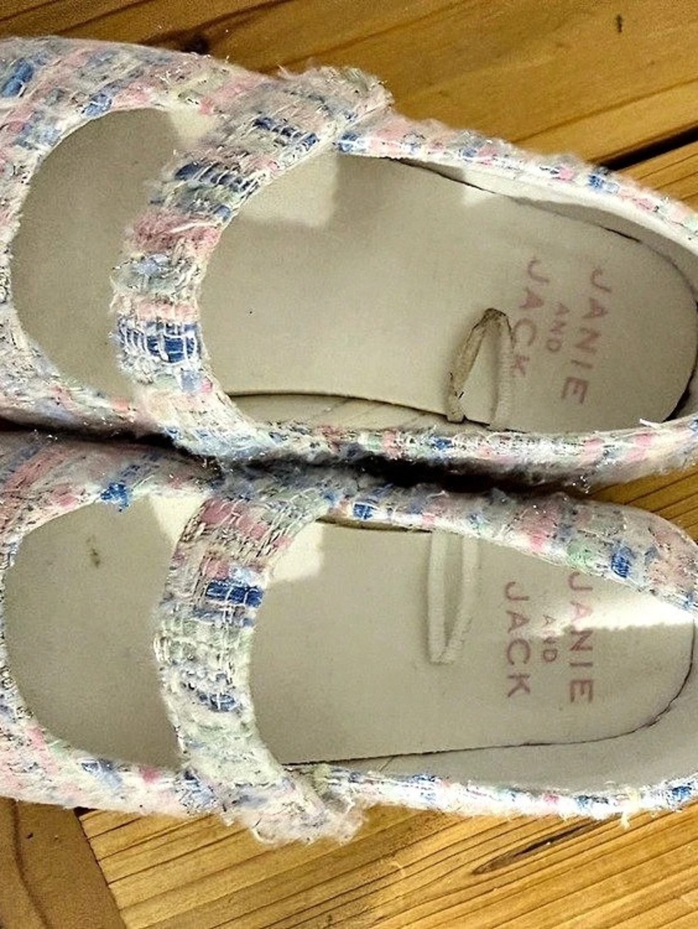 Girls Tweed Ballet Flats in White & Pink